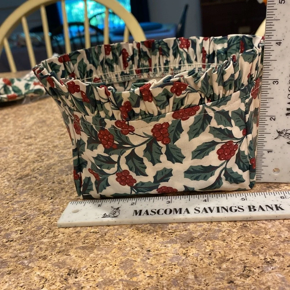 5 Longaberger Traditional Holly Fabric Basket Liners Possibly For Thyme, Bread